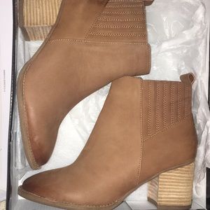Blondo Noa Bootie Waterproof